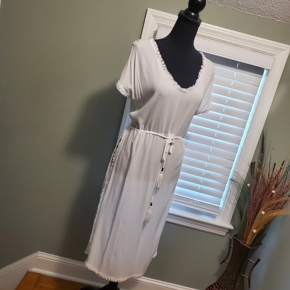 Blue Island White Beach/Poolside Coverup Size Medium, Soft, Comfy